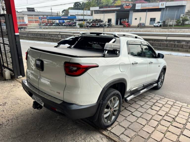 FIAT - TORO - 2020/2020 - Branca - R$ 130.900,00