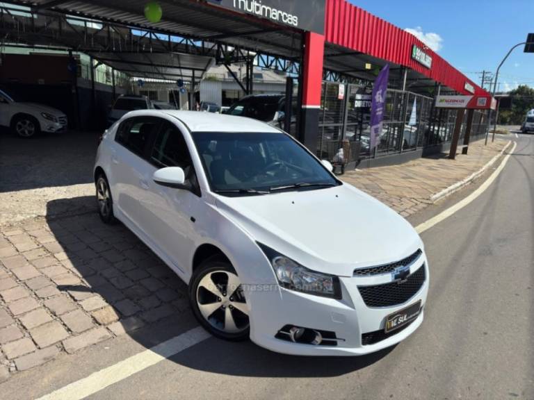 CHEVROLET - CRUZE - 2012/2013 - Branca - R$ 61.900,00