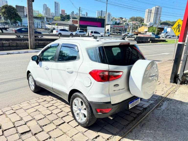 FORD - ECOSPORT - 2012/2013 - Branca - R$ 52.900,00