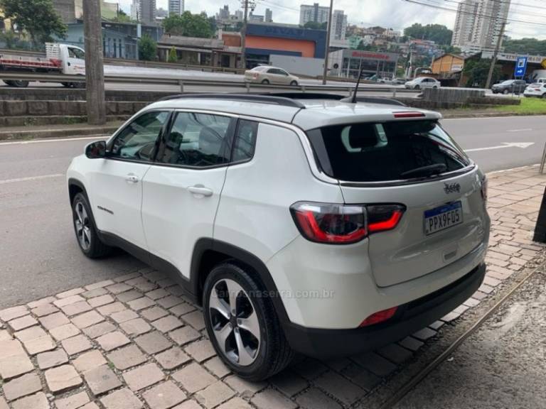 JEEP - COMPASS - 2017/2018 - Branca - R$ 100.900,00