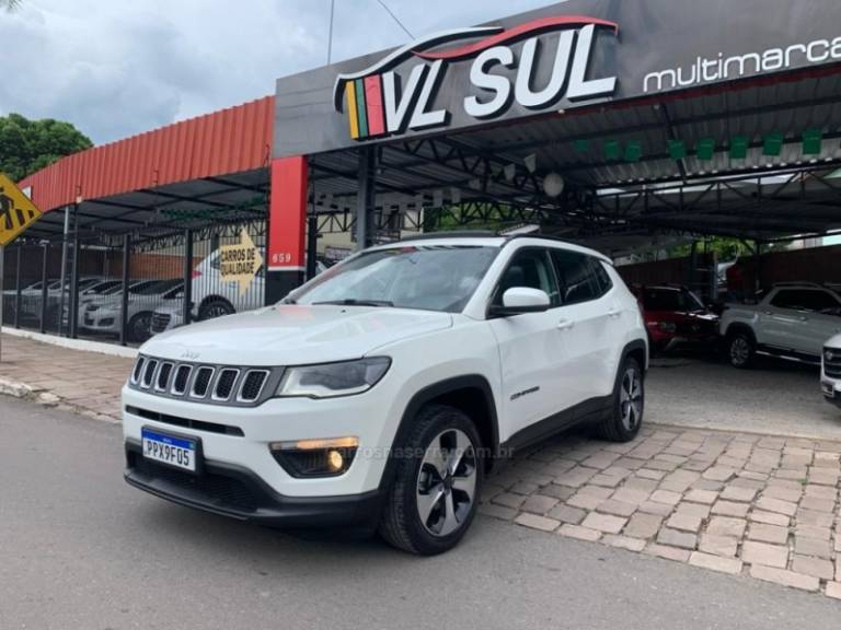 JEEP - COMPASS - 2017/2018 - Branca - R$ 100.900,00