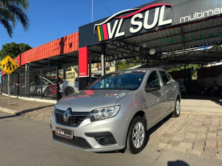 RENAULT - LOGAN - 2021/2022 - Prata - R$ 63.900,00