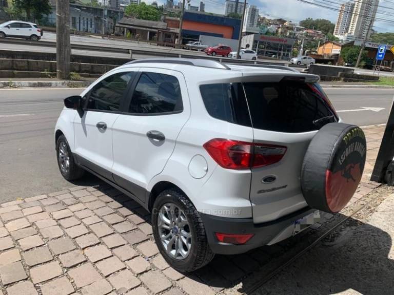 FORD - ECOSPORT - 2015/2015 - Branca - R$ 57.900,00