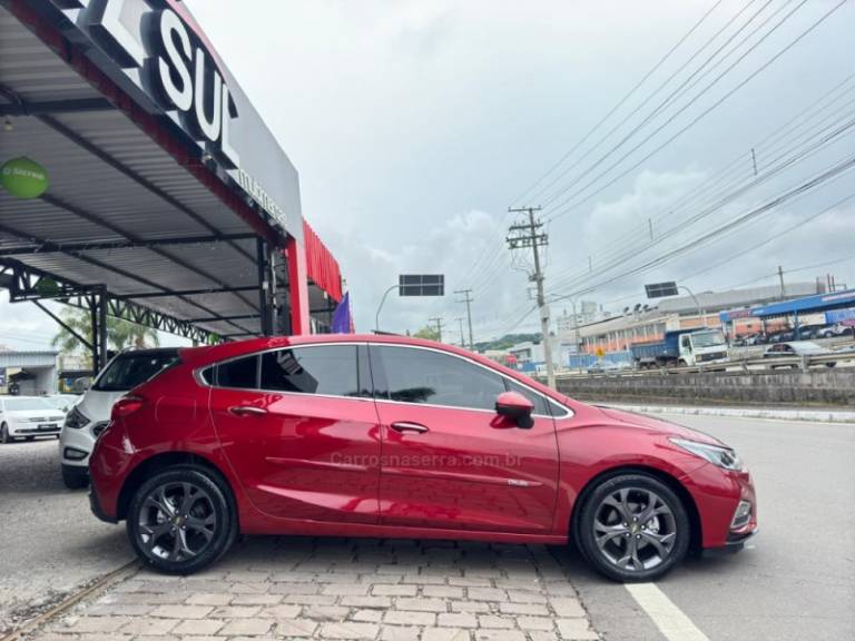 CHEVROLET - CRUZE - 2018/2018 - Vermelha - R$ 97.900,00