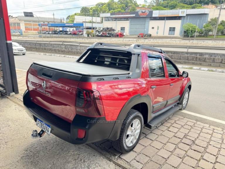 RENAULT - DUSTER OROCH - 2018/2019 - Vermelha - R$ 76.900,00