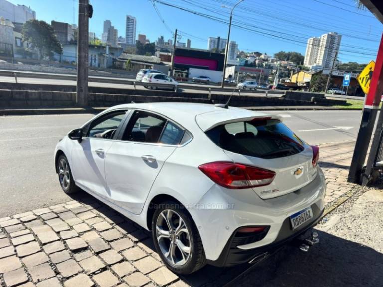 CHEVROLET - CRUZE - 2020/2020 - Branca - R$ 119.900,00