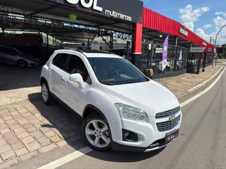 CHEVROLET - TRACKER - 2014/2015 - Branca - R$ 74.900,00