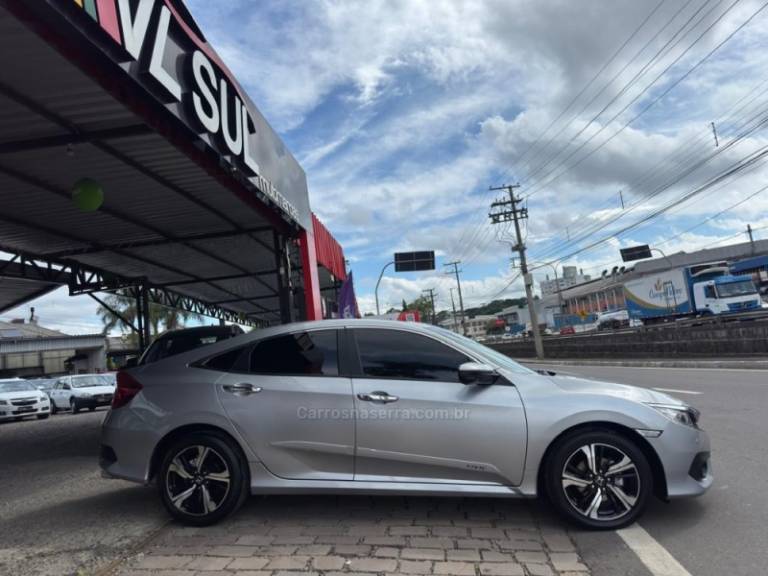 HONDA - CIVIC - 2017/2017 - Prata - R$ 124.900,00