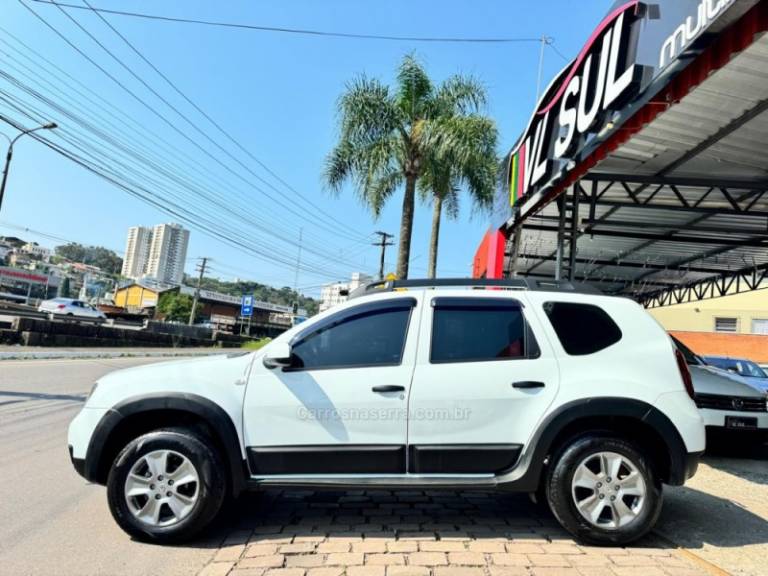 RENAULT - DUSTER - 2015/2016 - Branca - R$ 59.900,00