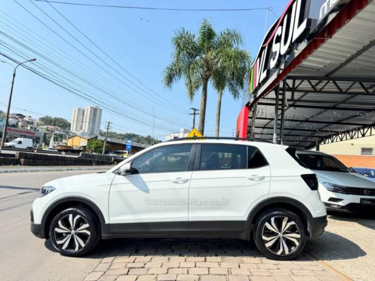 VOLKSWAGEN - T-CROSS - 2020/2021 - Branca - R$ 101.900,00