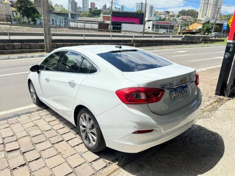 CHEVROLET - CRUZE - 2016/2017 - Branca - R$ 86.900,00