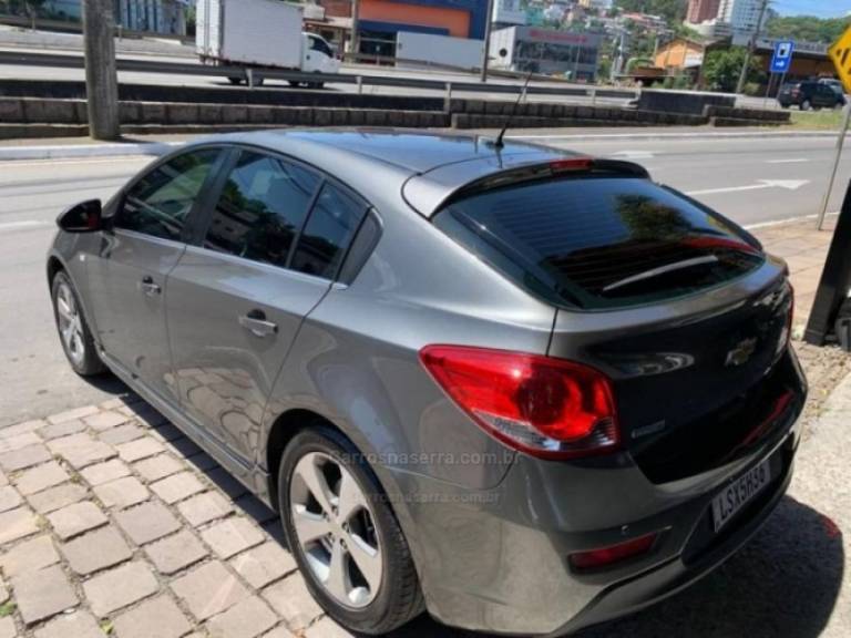 CHEVROLET - CRUZE - 2013/2014 - Cinza - R$ 62.900,00