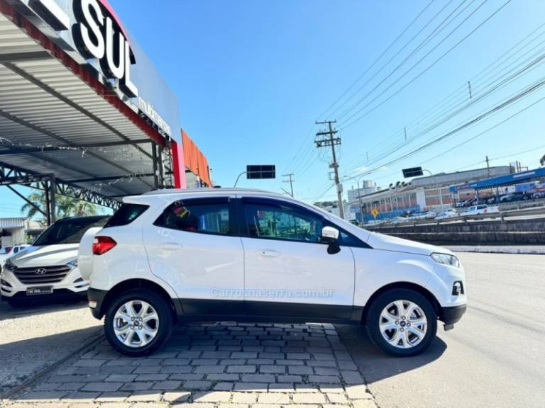 FORD - ECOSPORT - 2012/2013 - Branca - R$ 52.900,00