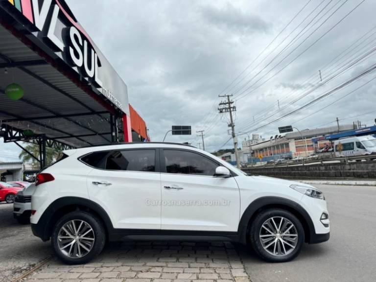 HYUNDAI - TUCSON - 2018/2019 - Branca - R$ 122.900,00