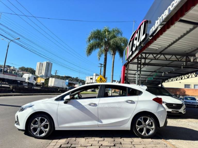 CHEVROLET - CRUZE - 2020/2020 - Branca - R$ 119.900,00