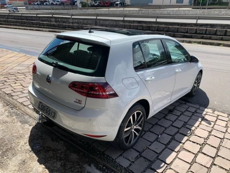 VOLKSWAGEN - GOLF - 2015/2015 - Branca - R$ 82.900,00