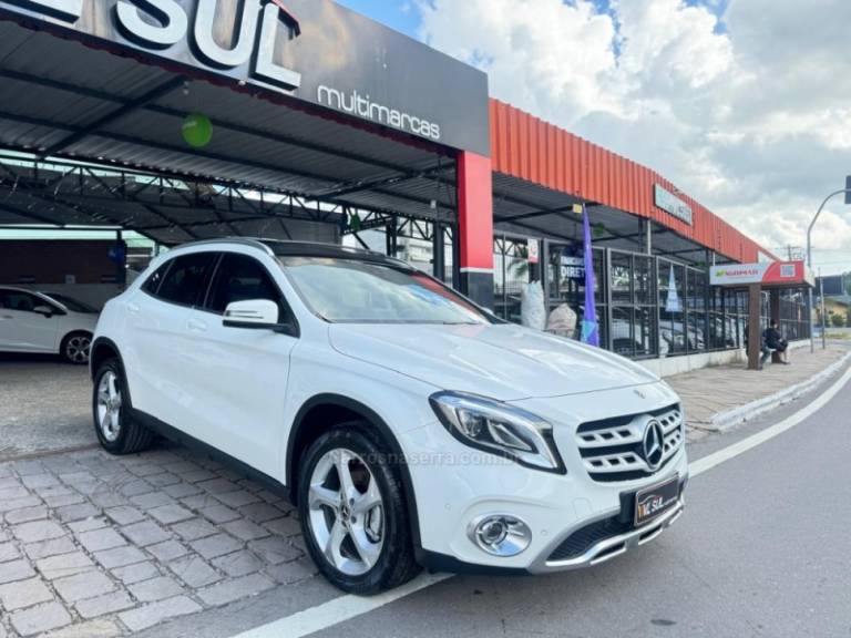 MERCEDES-BENZ - GLA 200 - 2018/2018 - Branca - R$ 144.900,00