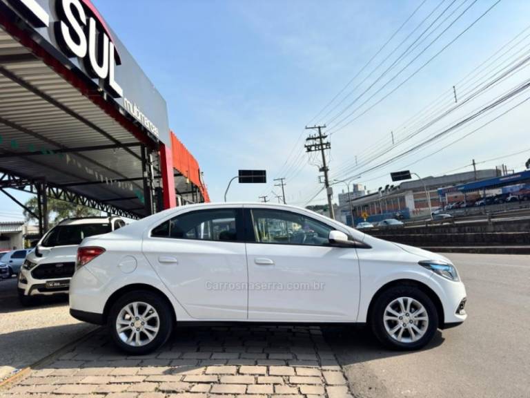 CHEVROLET - PRISMA - 2013/2014 - Branca - R$ 53.900,00