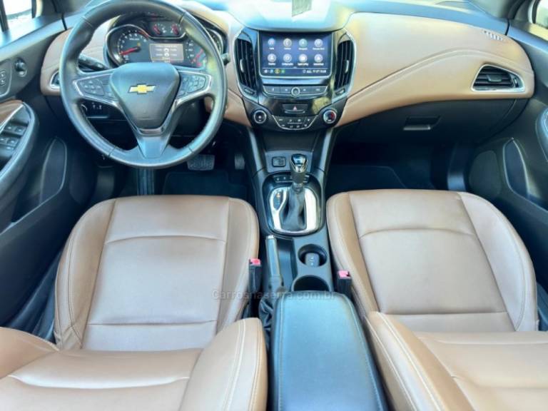 CHEVROLET - CRUZE - 2020/2020 - Branca - R$ 115.900,00