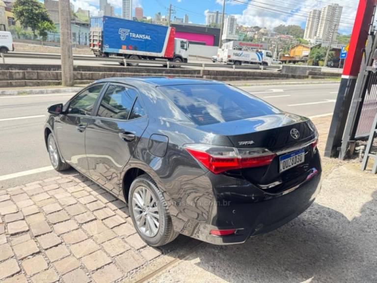 TOYOTA - COROLLA - 2019/2019 - Preta - R$ 90.900,00