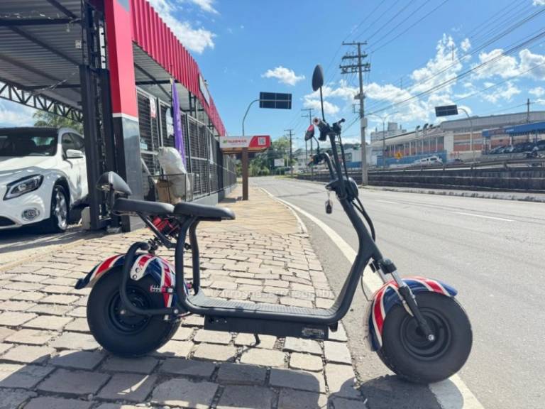 OUTRAS - SCOOTER ELÉTRICA - 2021/2021 - Preta - R$ 7.900,00