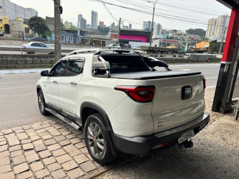 FIAT - TORO - 2020/2020 - Branca - R$ 130.900,00