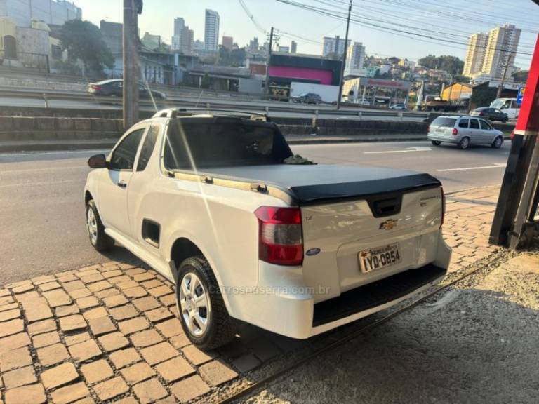 CHEVROLET - MONTANA - 2017/2018 - Branca - R$ 54.900,00