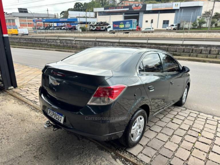 CHEVROLET - PRISMA - 2017/2018 - Cinza - R$ 51.900,00