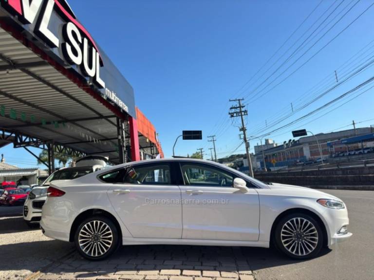 FORD - FUSION - 2018/2018 - Branca - R$ 112.900,00