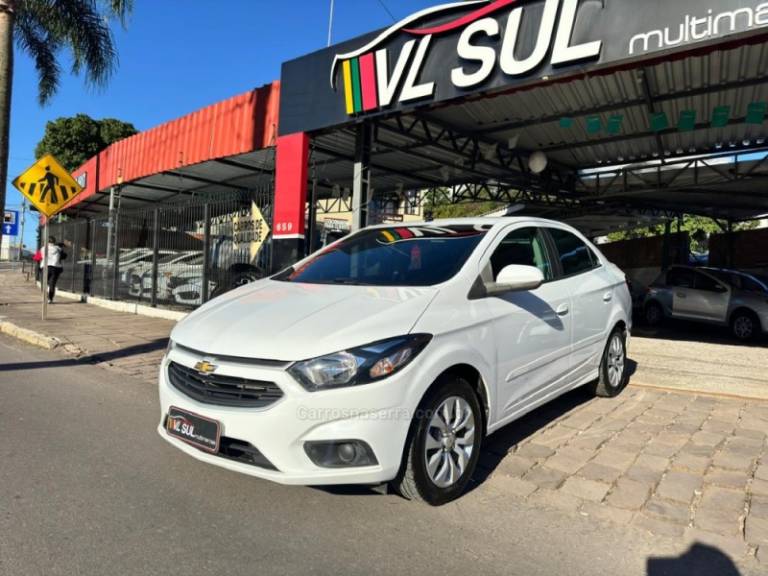 CHEVROLET - PRISMA - 2016/2017 - Branca - R$ 60.900,00