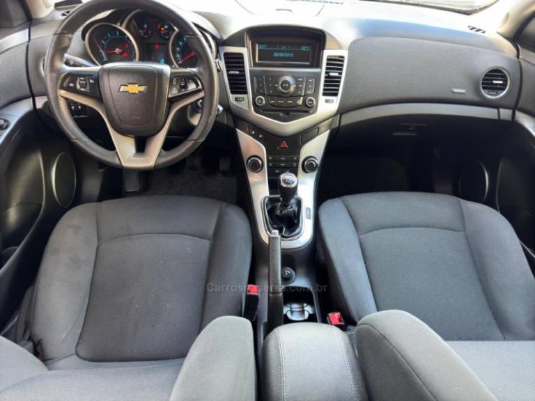 CHEVROLET - CRUZE - 2012/2013 - Branca - R$ 61.900,00