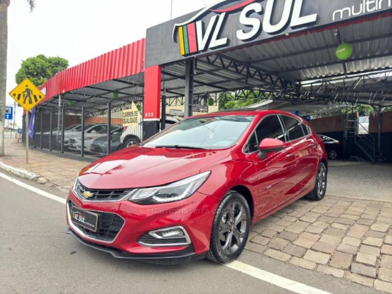 CHEVROLET - CRUZE - 2018/2018 - Vermelha - R$ 99.900,00