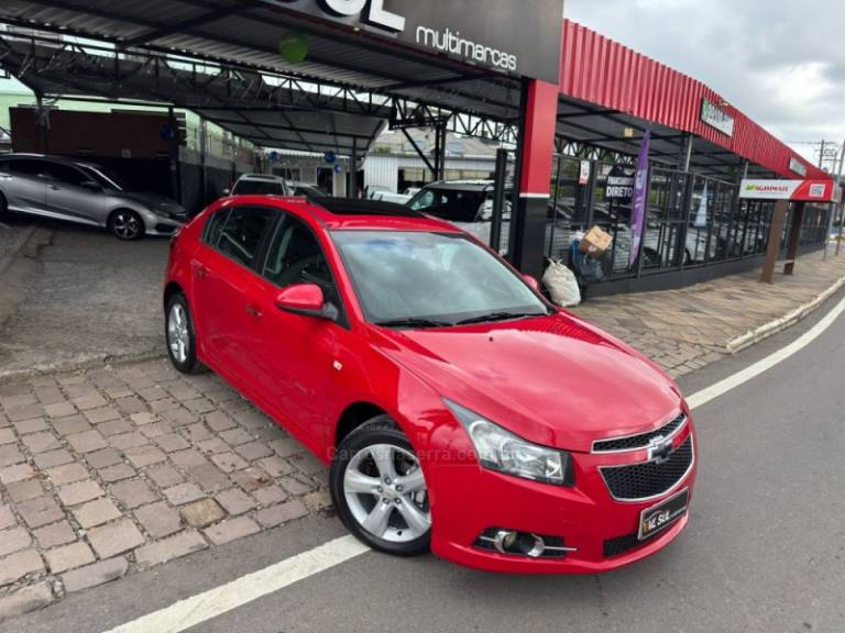 CHEVROLET - CRUZE - 2014/2014 - Vermelha - R$ 75.900,00