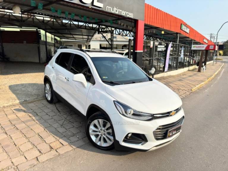 CHEVROLET - TRACKER - 2017/2017 - Branca - R$ 88.900,00