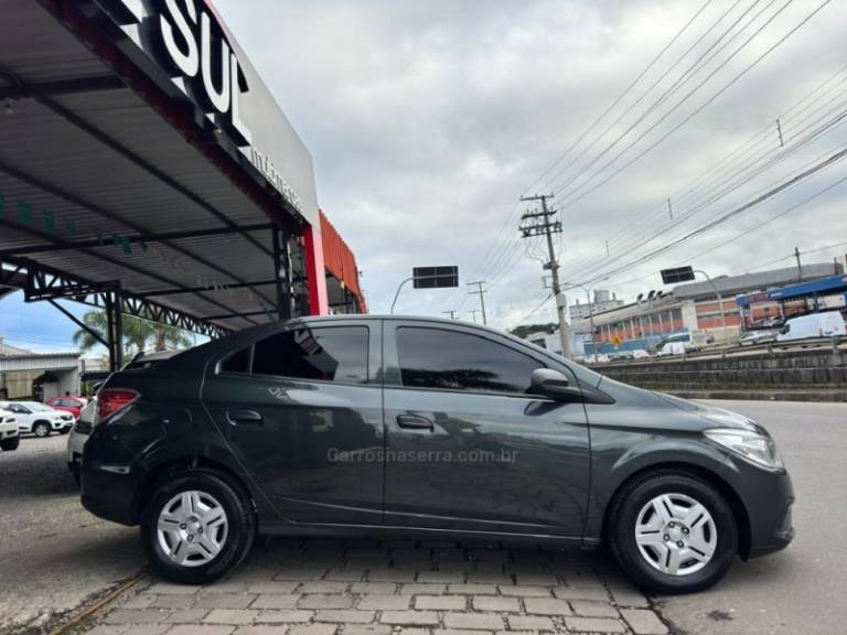 CHEVROLET - PRISMA - 2017/2018 - Cinza - R$ 51.900,00