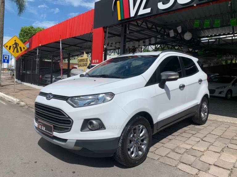 FORD - ECOSPORT - 2015/2015 - Branca - R$ 57.900,00