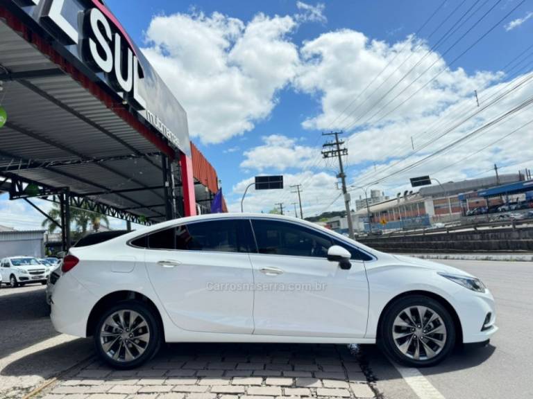 CHEVROLET - CRUZE - 2016/2017 - Branca - R$ 86.900,00