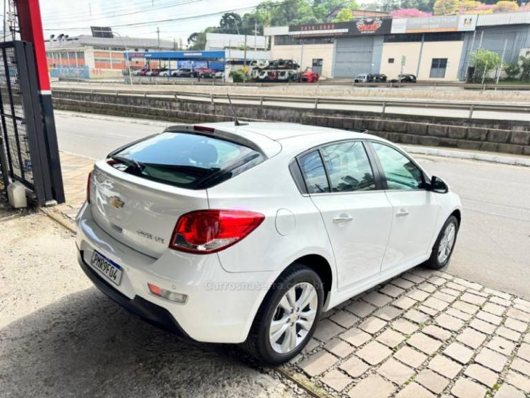 CHEVROLET - CRUZE - 2015/2015 - Branca - R$ 77.900,00