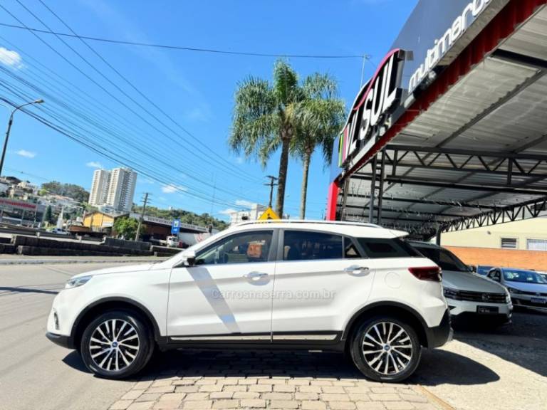 FORD - TERRITORY - 2020/2021 - Branca - R$ 135.900,00