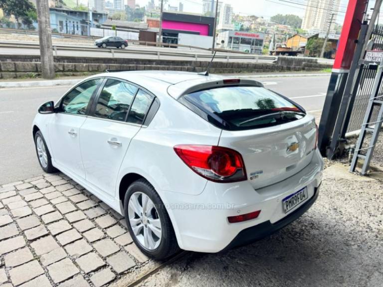 CHEVROLET - CRUZE - 2015/2015 - Branca - R$ 77.900,00