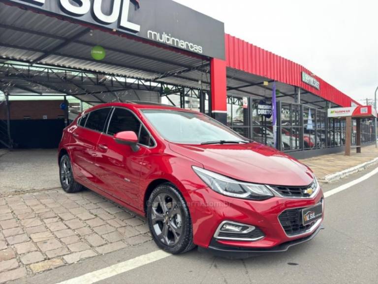 CHEVROLET - CRUZE - 2018/2018 - Vermelha - R$ 97.900,00