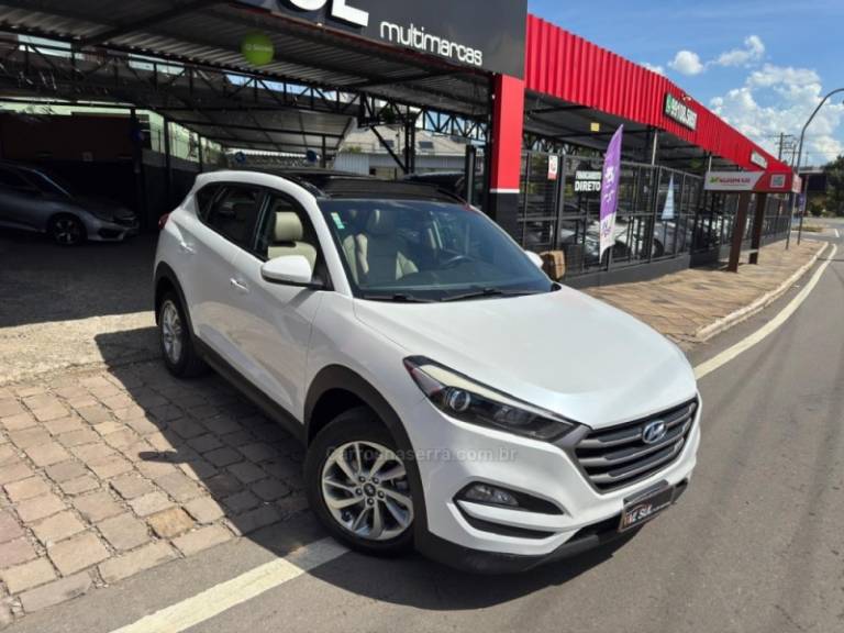 HYUNDAI - TUCSON - 2020/2021 - Branca - R$ 128.900,00